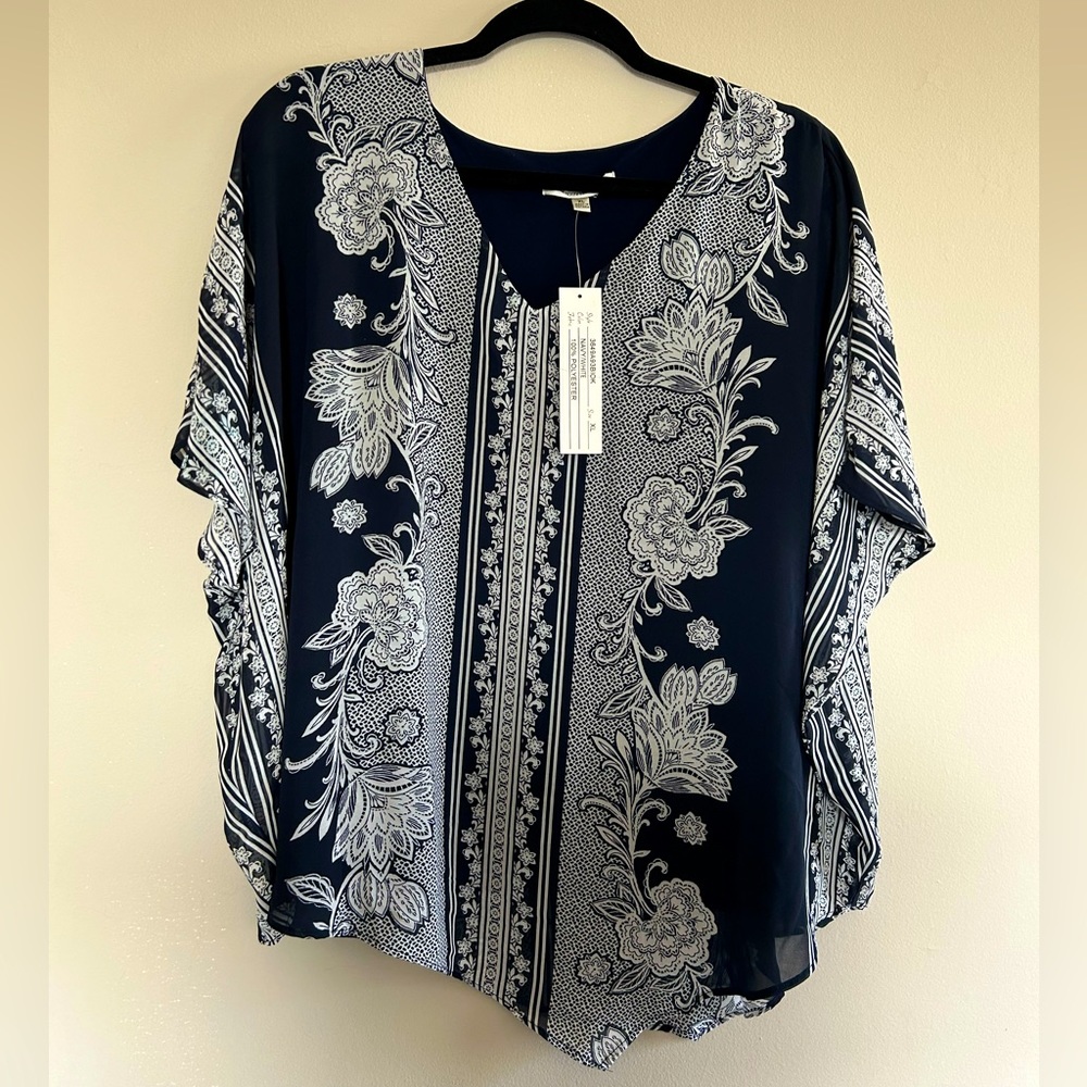 NWT Navy/White Top.